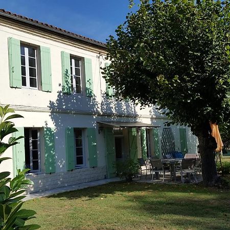 Bed and Breakfast Chez Alexandra Louchats Exterior foto