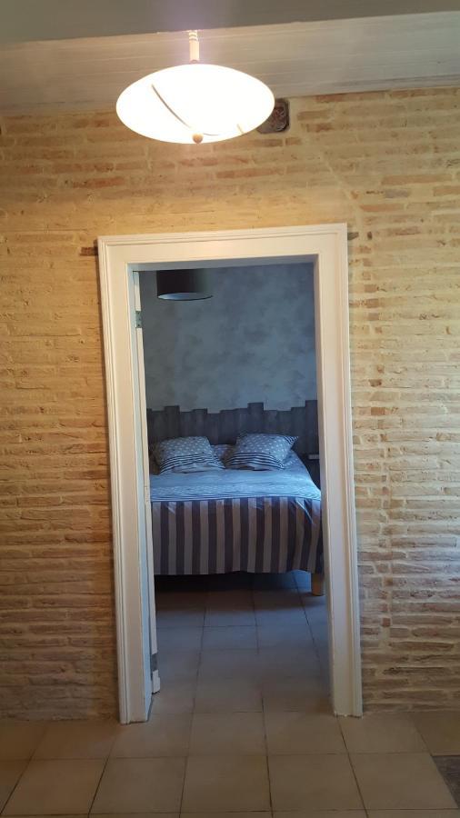 Bed and Breakfast Chez Alexandra Louchats Exterior foto